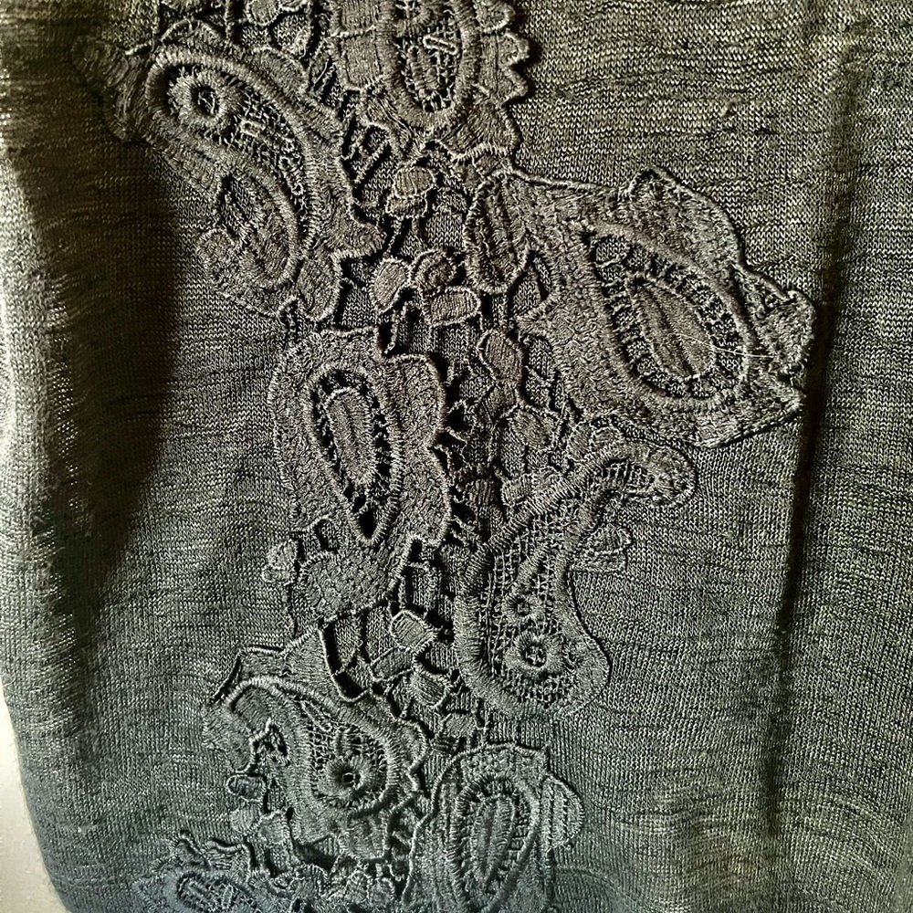 Anthropologie 9 H15 STCL Green Embroidered Top
